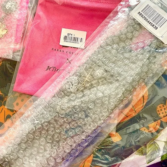 Betsey Johnson Disney’s Haunted Mansion Buckle & Charm CuffNWT/RARE!